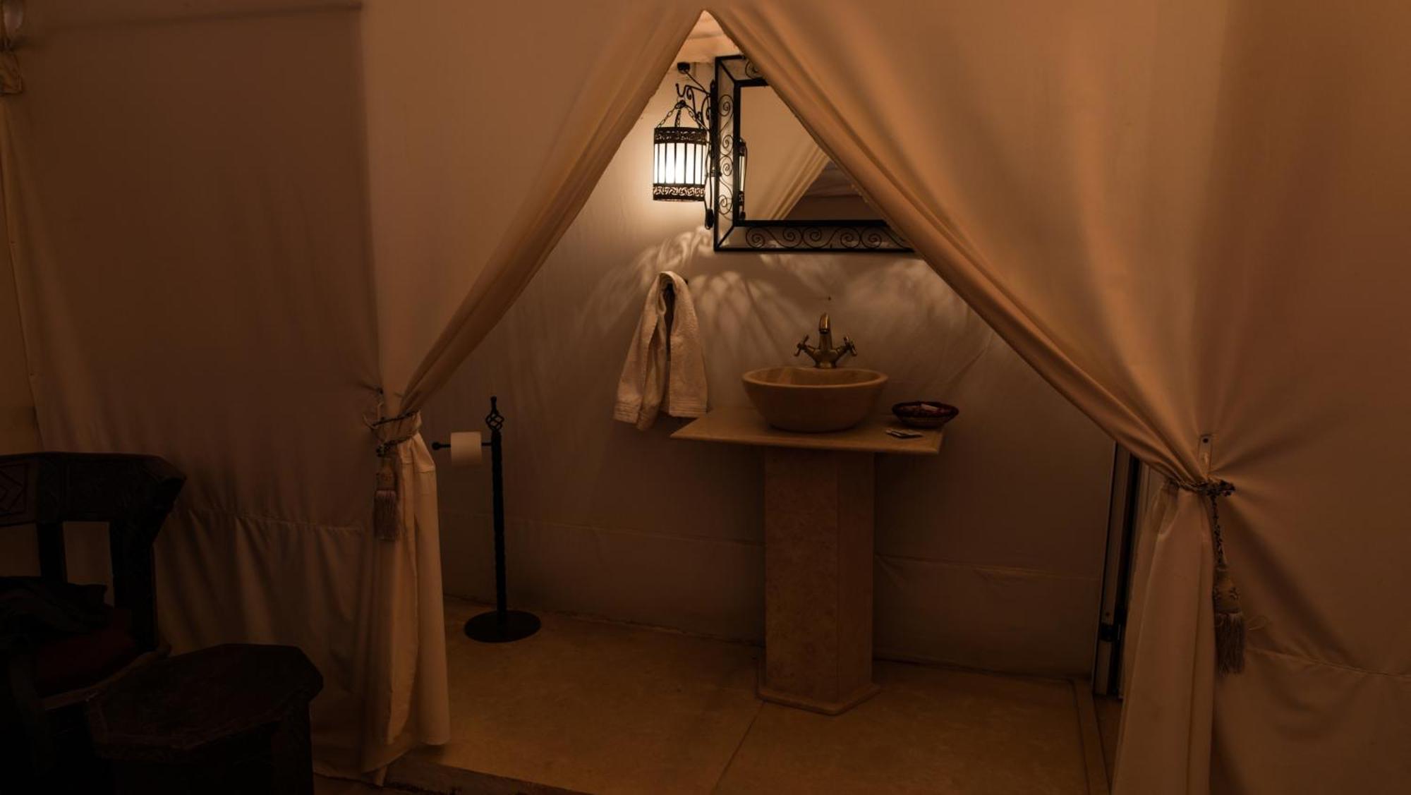 Sahara Dunes Luxury Camp Merzouga Exteriör bild